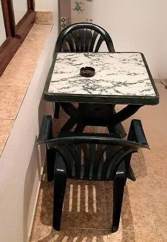 Family House Victoria' Garden 게스트하우스