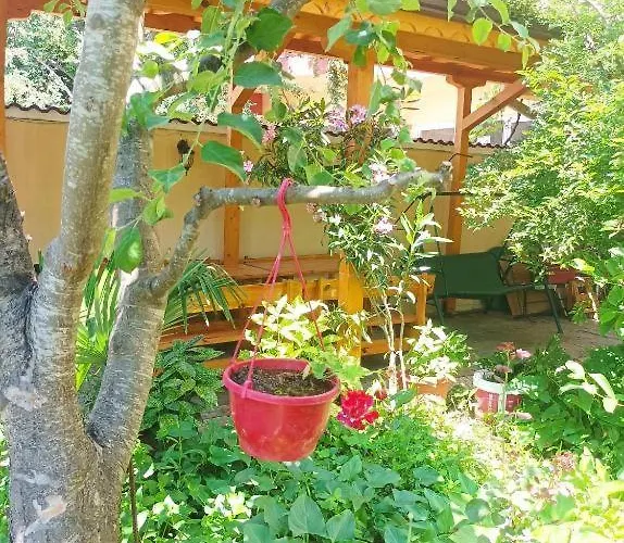 Family House Victoria' Garden Πριμόρσκο